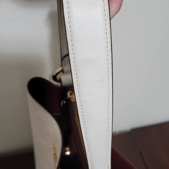 Coach Bucket Bag - Picture 8 of 14